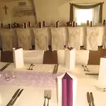 Affittacamere Stiftsgasthof Hochburg-Ach