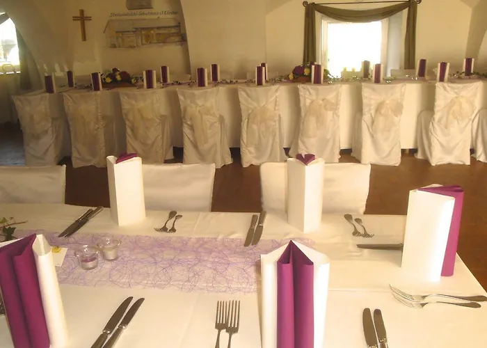 Гостевой дом Stiftsgasthof Hochburg-Ach